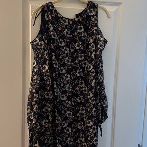 VINCE CAMUTO Chiffon Cold Shoulder Dress